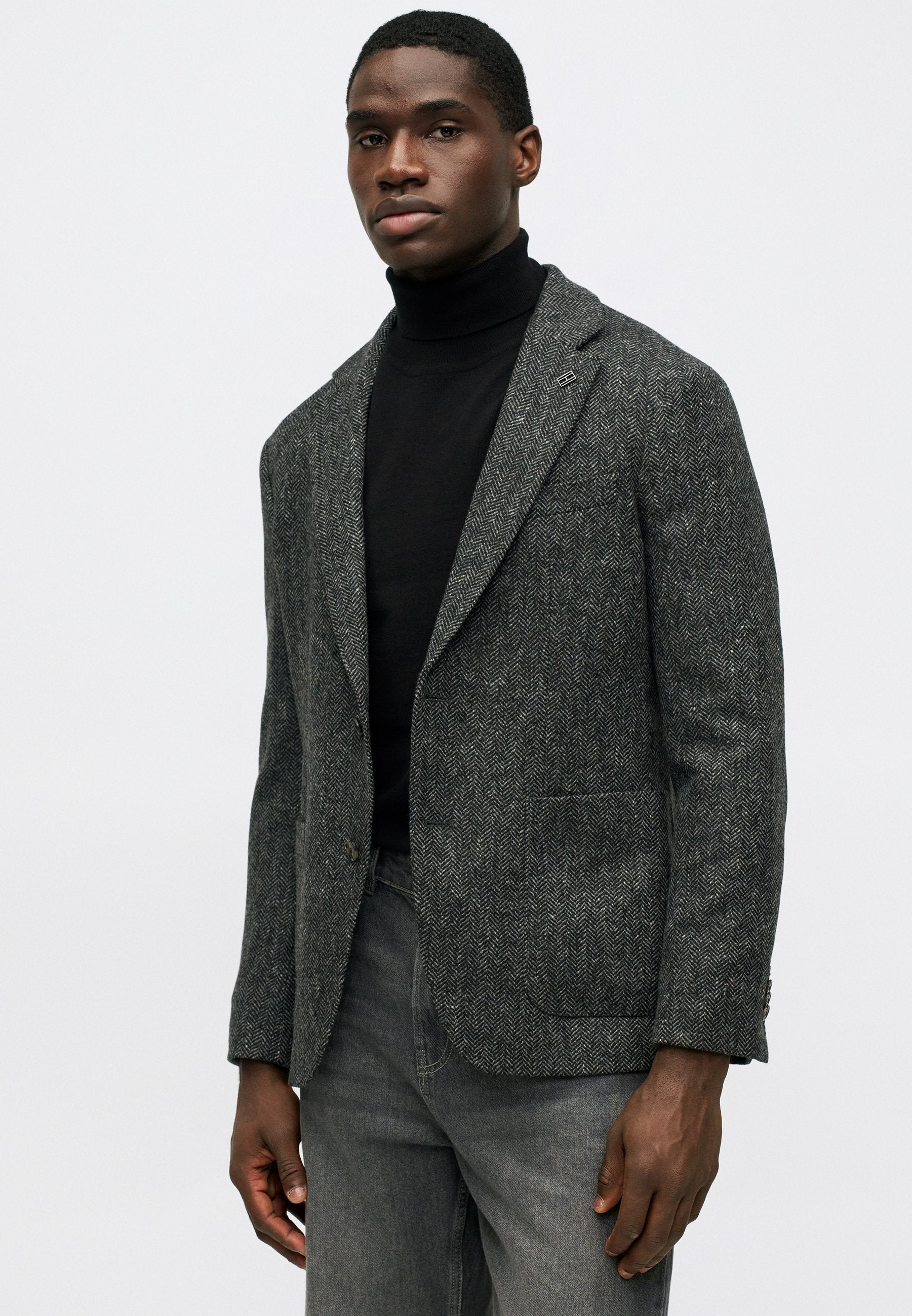HERRINGBONE Media 5
