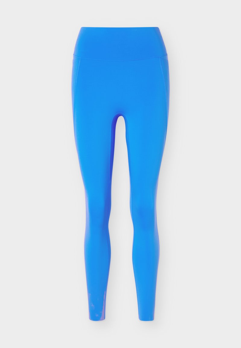 Leuchtend blaue, hoch taillierte Leggings in voller Länge, flach auf einem hellgrauen Hintergrund ausgelegt.