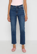 DKNY