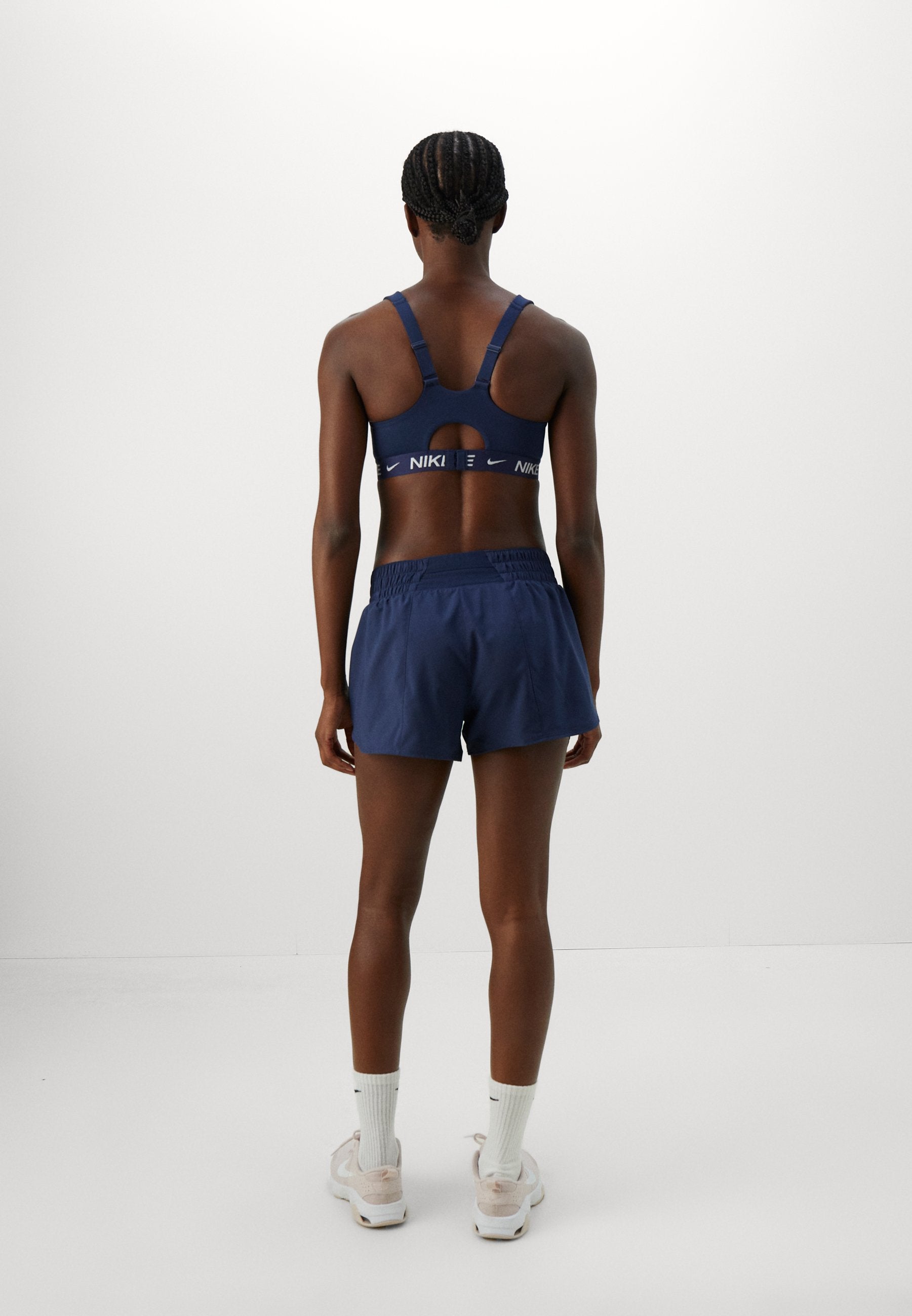 Nike Performance W NK ONE DF MR 3IN BR SHORT