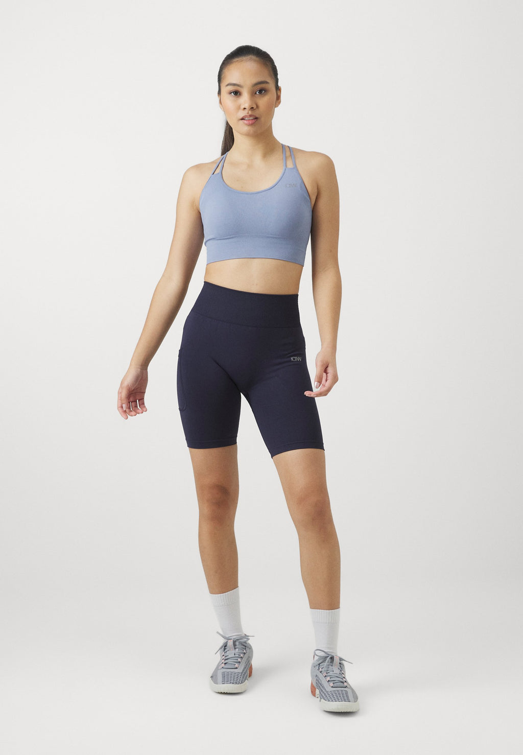 ICANIWILL DEFINE SEAMLESS POCKET BIKER SHORTS