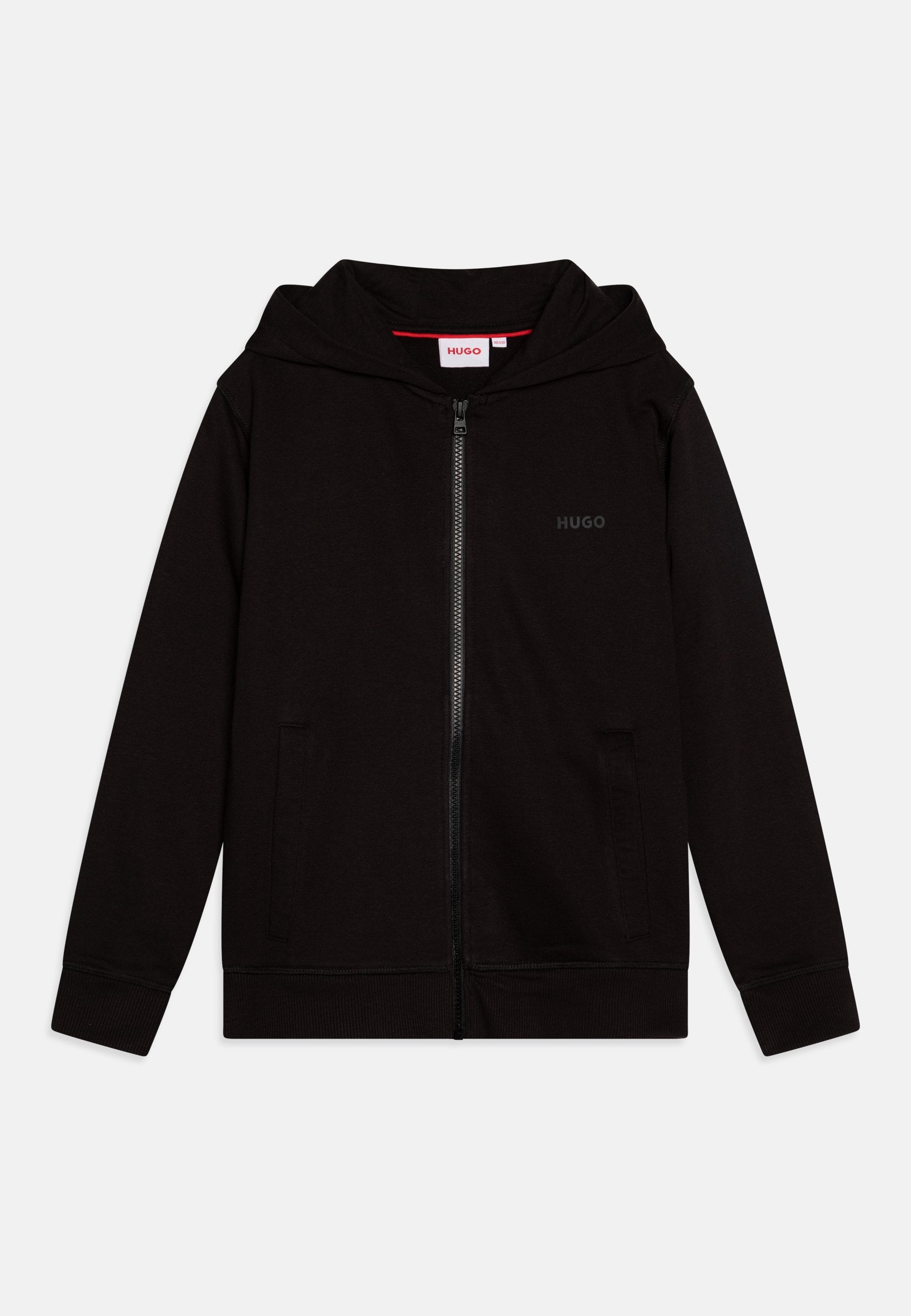Schwarze Zip-Hoodie mit Kapuze, aus weichem Stoff. Verfügt über Taschen und das dezent auf der Brust aufgedruckte "HUGO"-Logo.