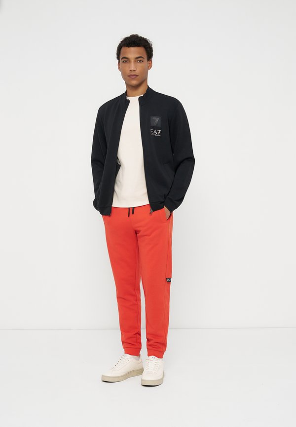 EA7 Emporio Armani