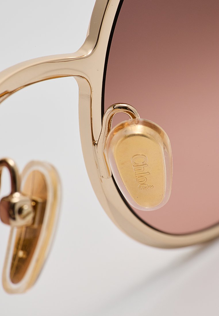 CHLOÉ