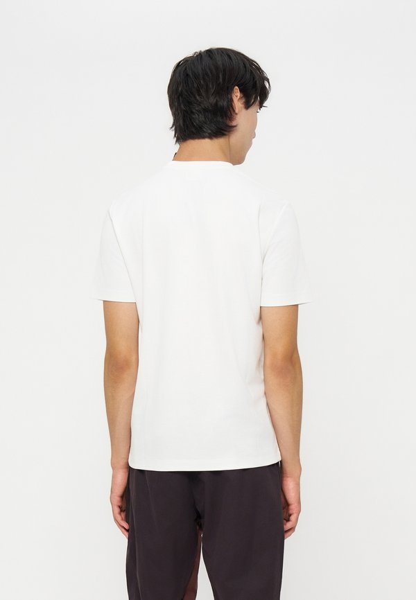 EA7 Emporio Armani