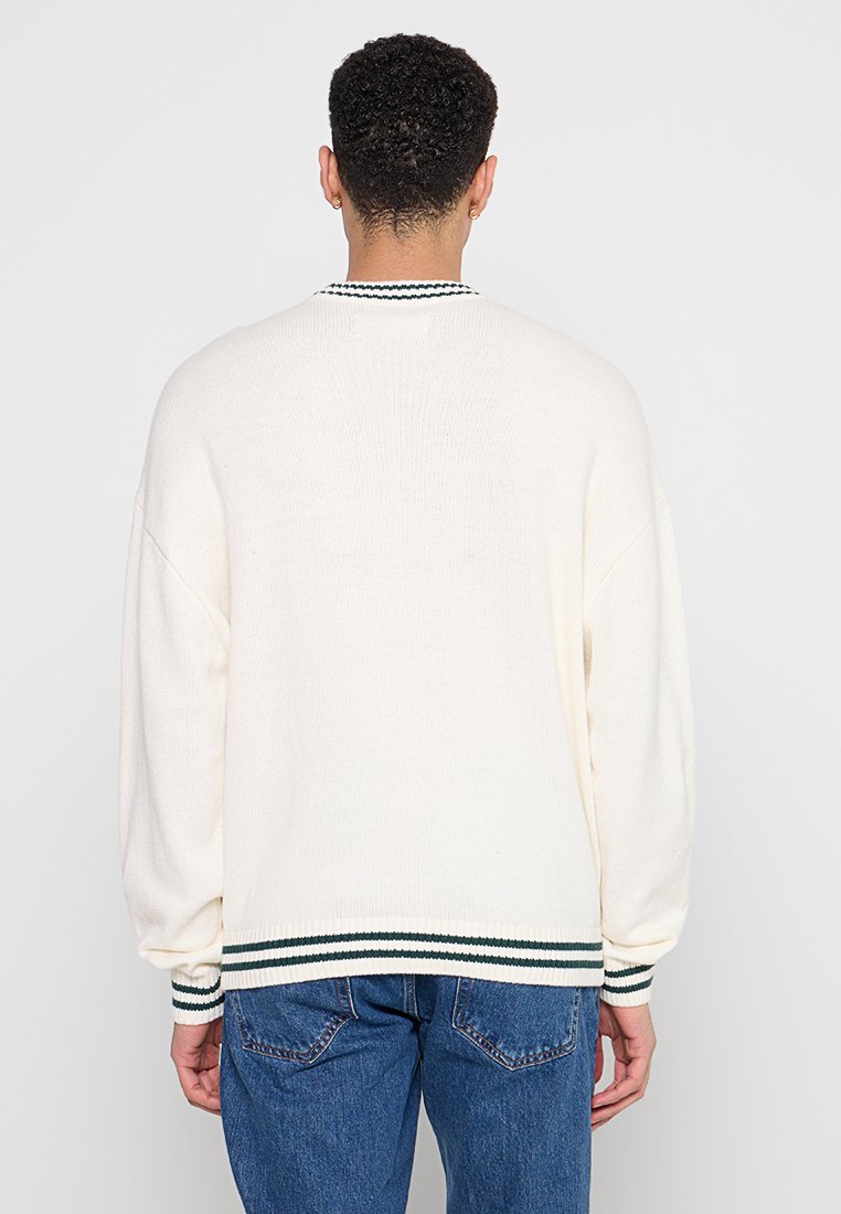 Hollister Co.
