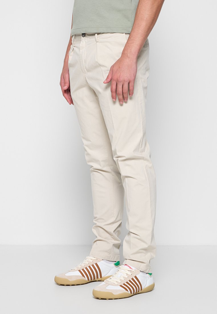 PROFUOMO RELAXED FIT
