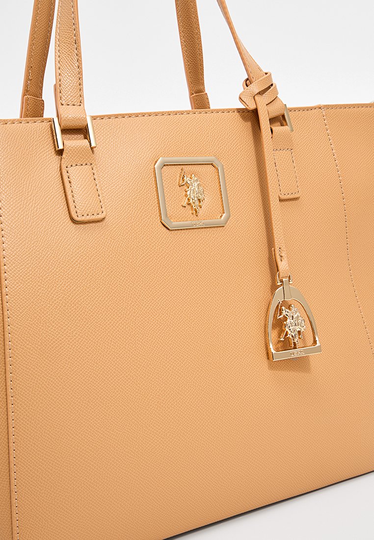 U.S. Polo Assn.