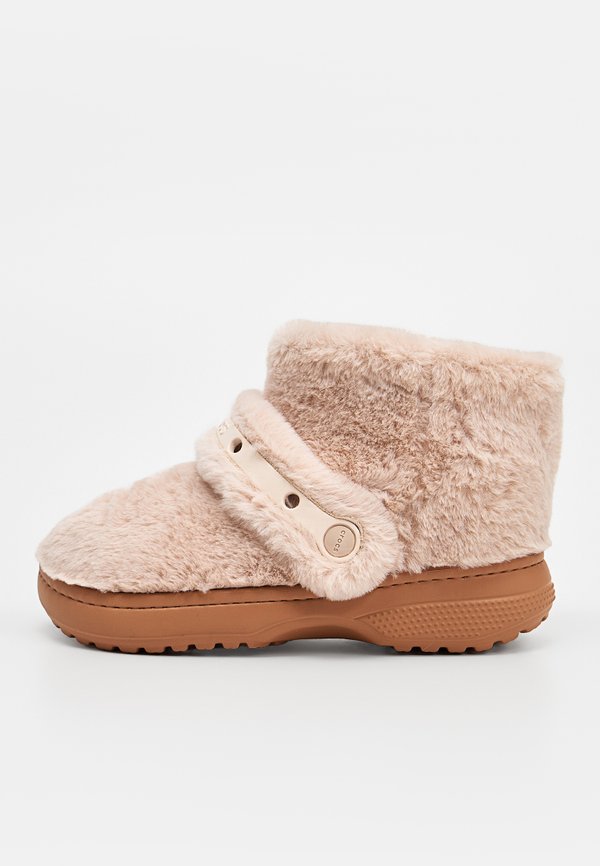 Crocs UNFURGETTABLE