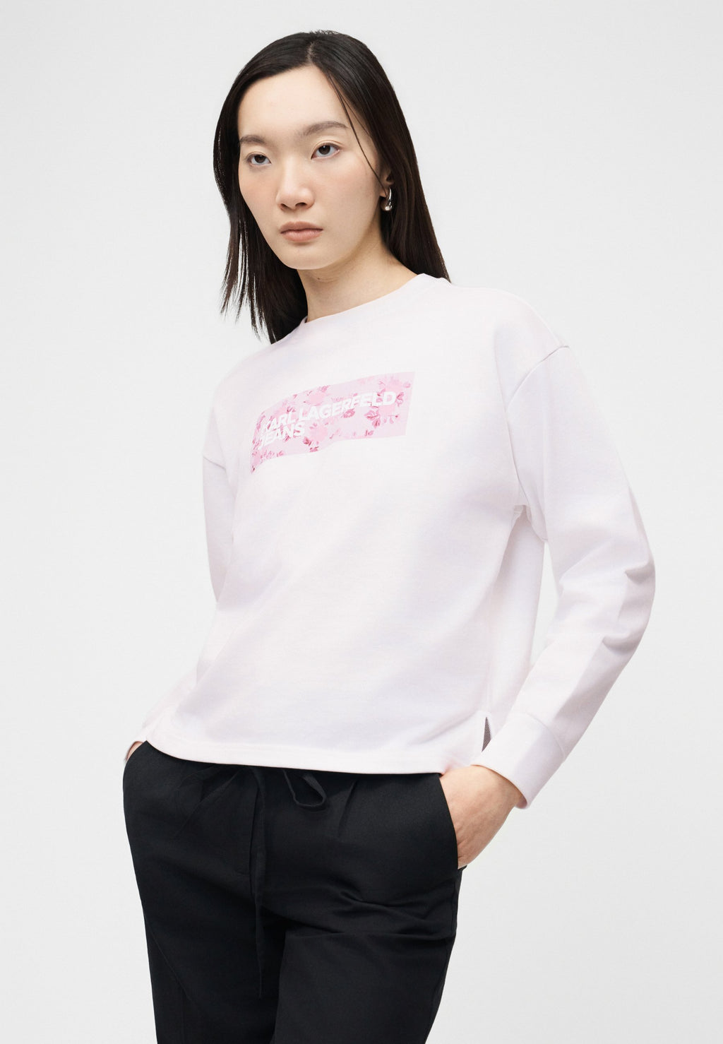 FLORAL LOGO  Media 5