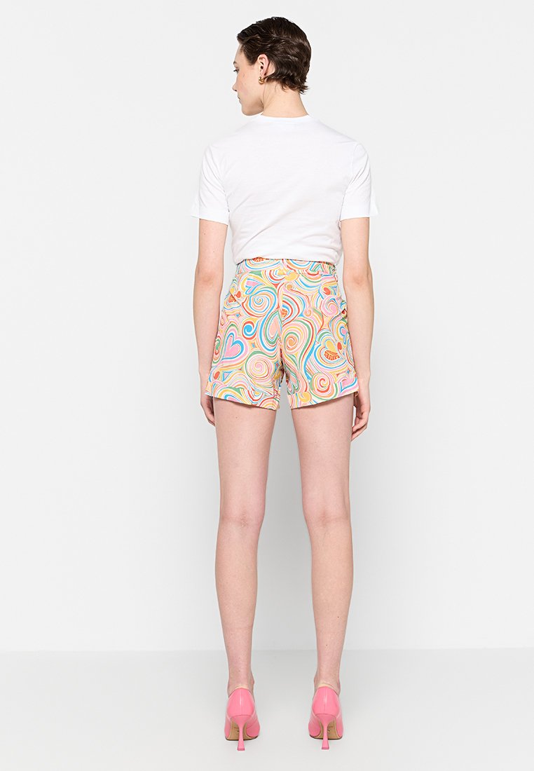 Love Moschino