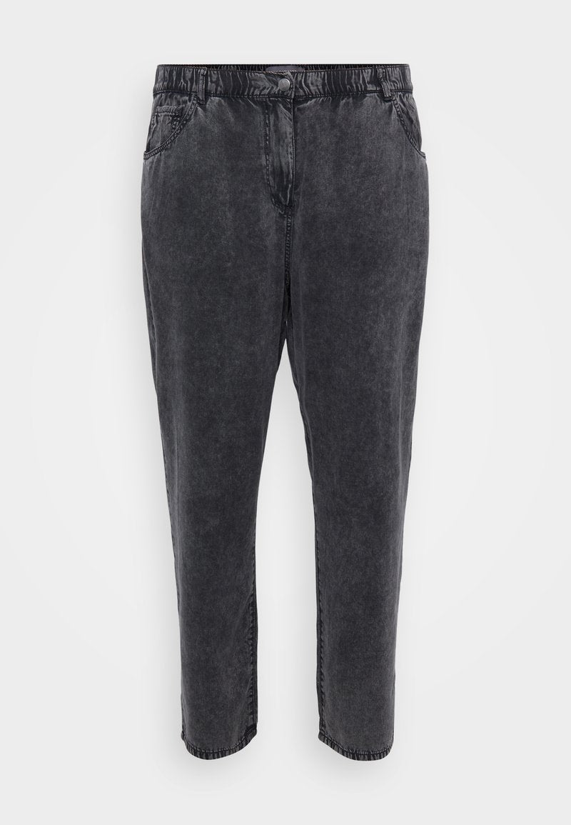 Schwarze Jeanshose mit elastischem Bund, ausgestattet mit zwei Fronttaschen, entspannter Passform und durchgehend verwitterter Textur.