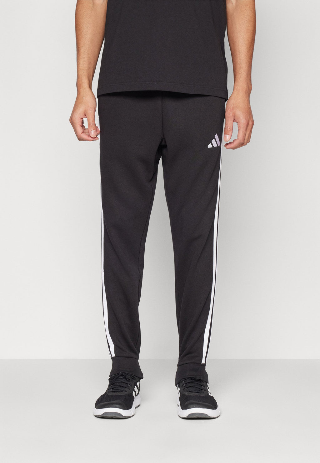 adidas Sportswear REGULAR FIT