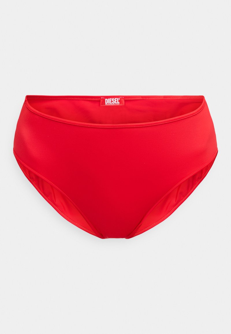Rote hochgeschnittene Bikinihose aus glattem Material, mit einem einfarbigen Design und einem Logotag am Bund.