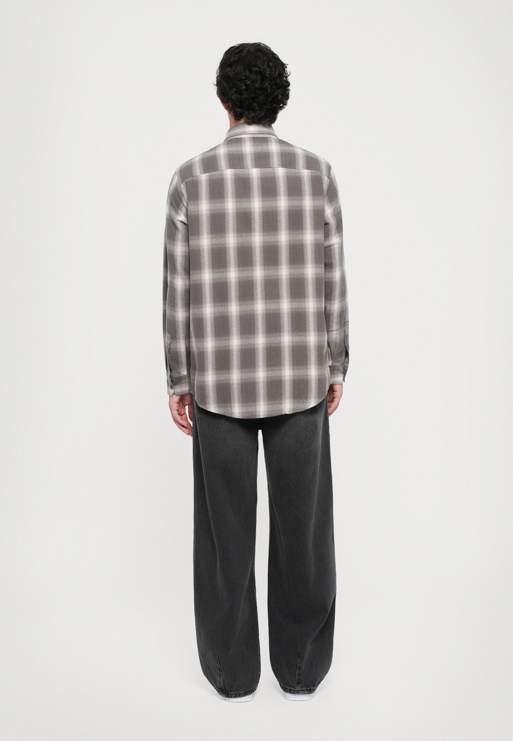 SHIRT Media 4