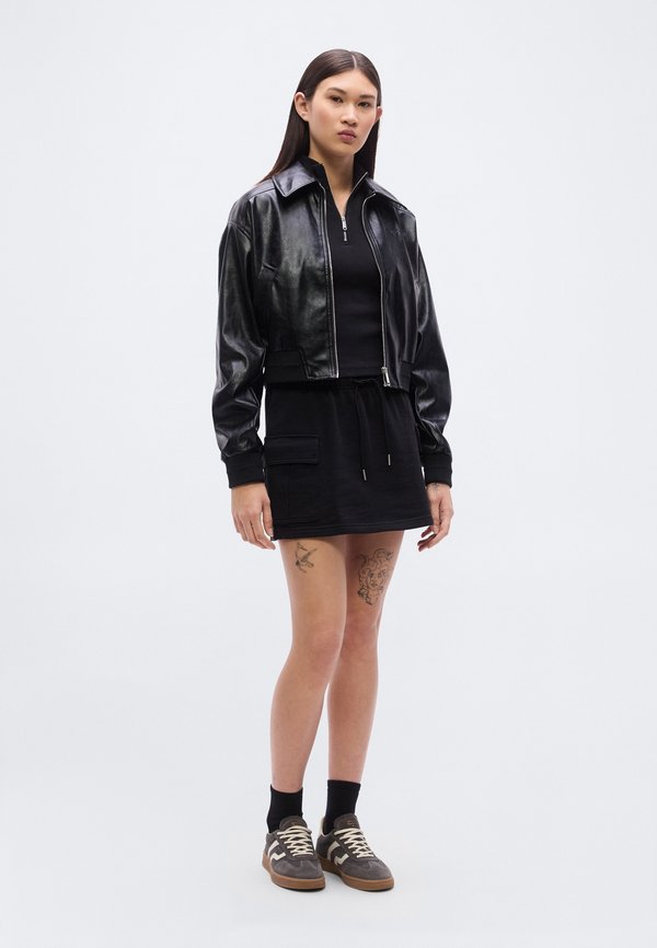 Calvin Klein Jeans MONOGRAM CARGO SKIRT