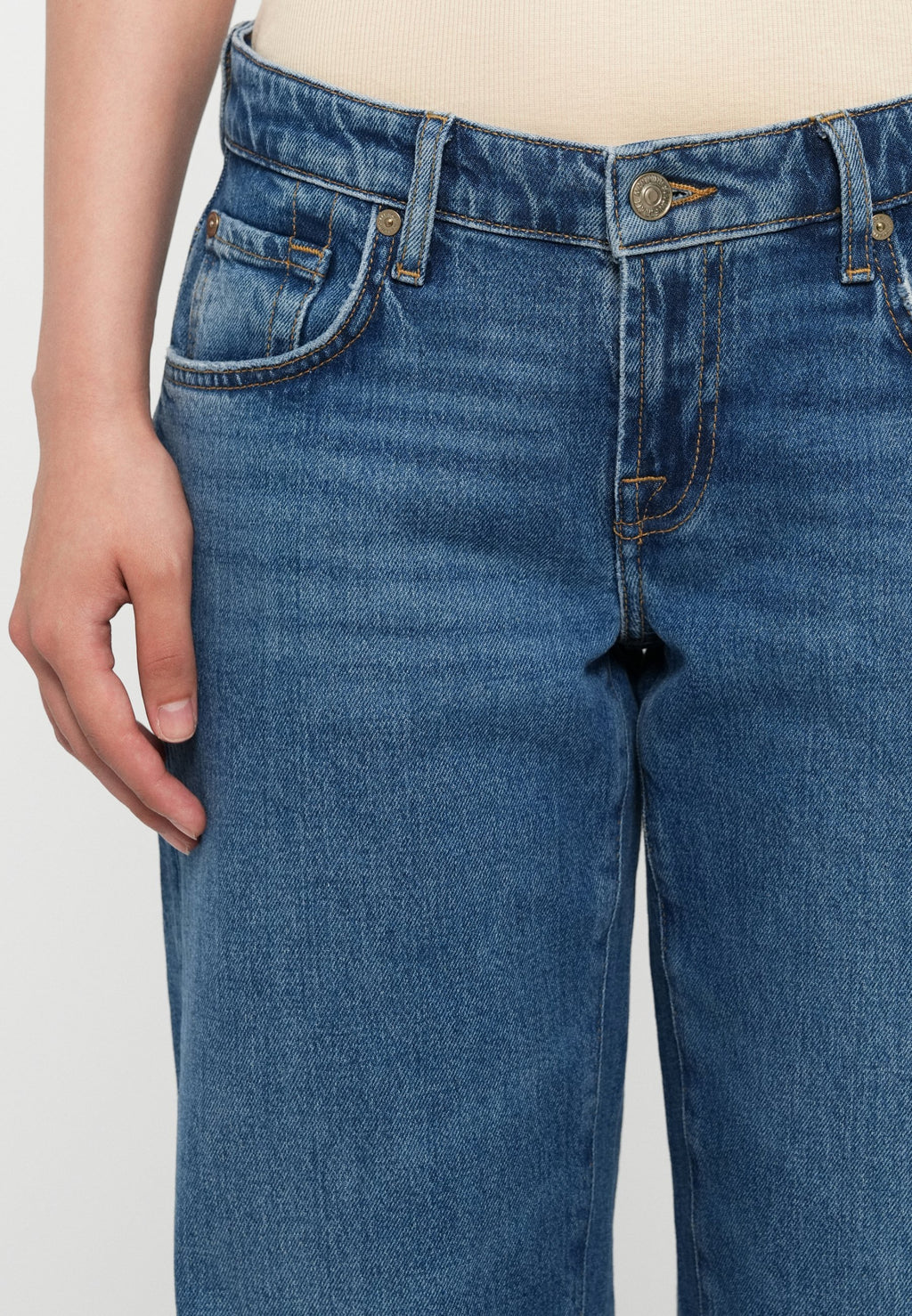 7 for all mankind LOW