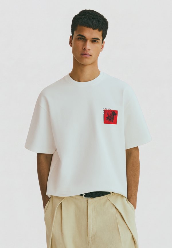 Bershka SHORT SLEEVE PRINT T-SHIRT - Print T-shirt - white