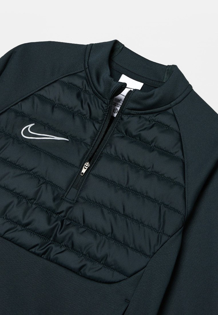 Nike Performance