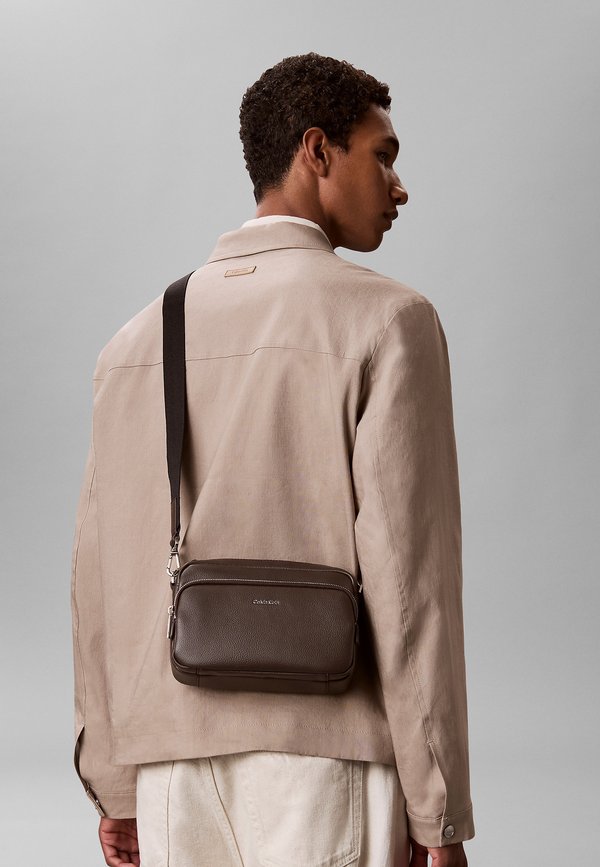 Calvin Klein Cross body bag - delicioso