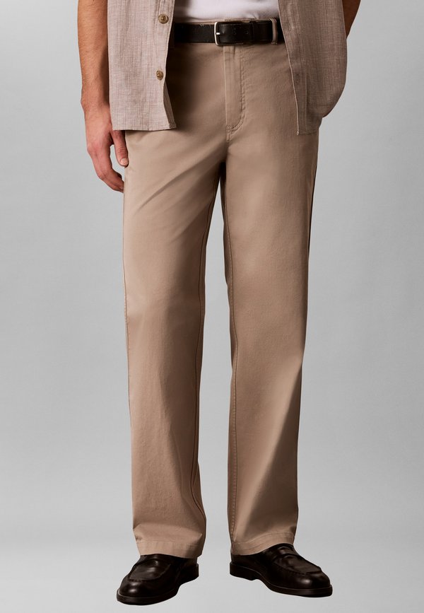 Calvin Klein Jeans COMFORT  - Chinos - vintage khaki