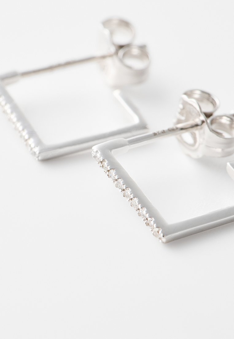 Le Diamantaire VISION 0.05 CT DIAMOND