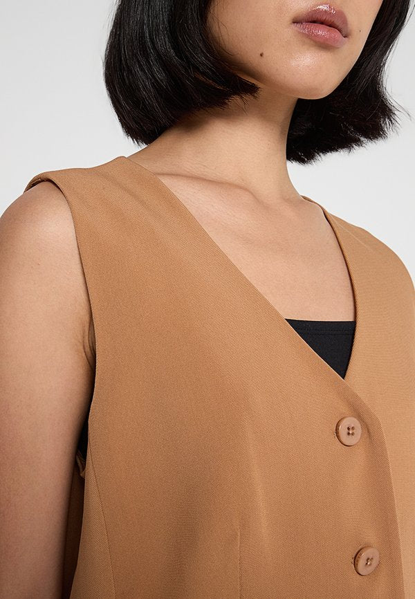 DKNY