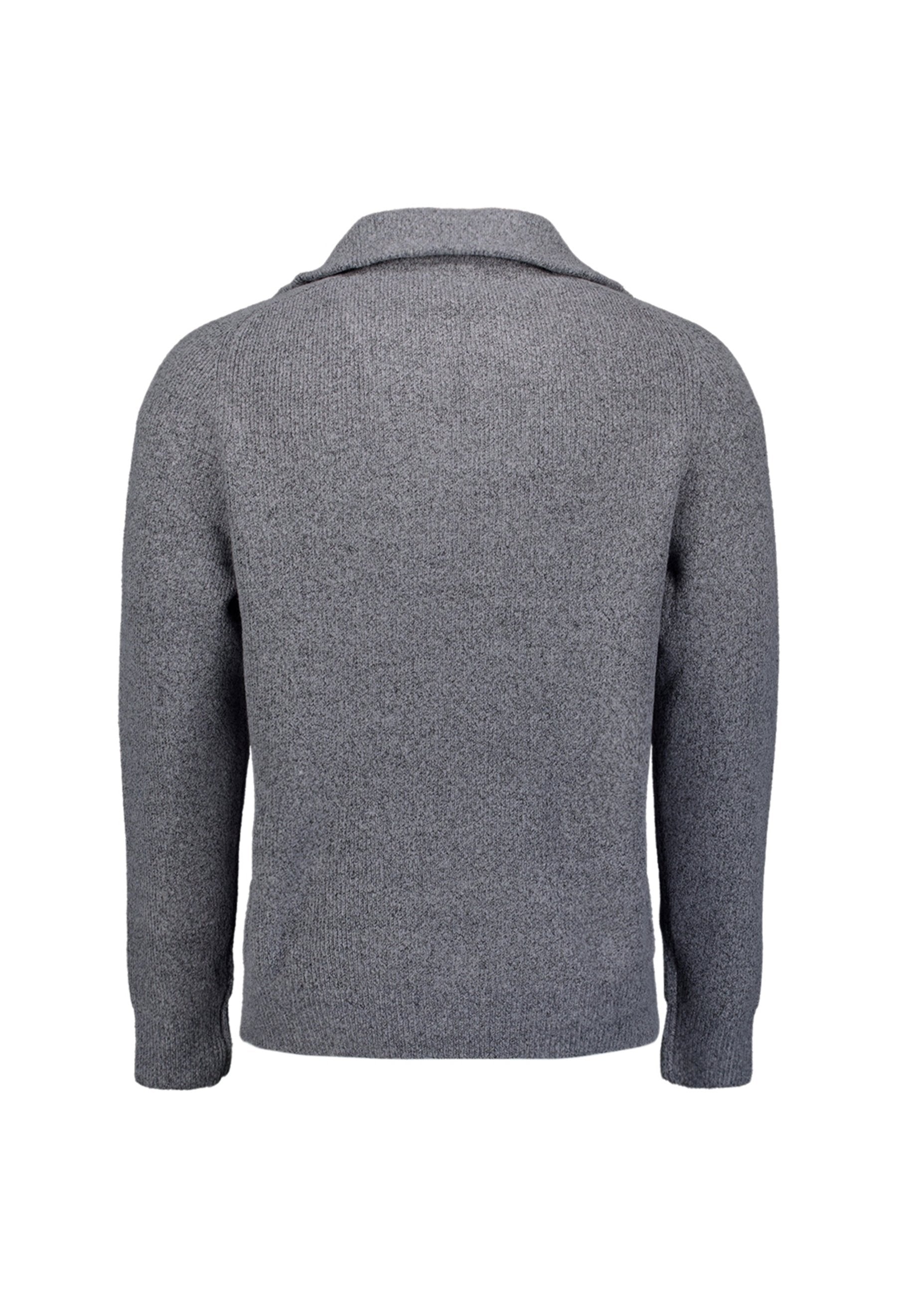 WING COLLAR  Media 5