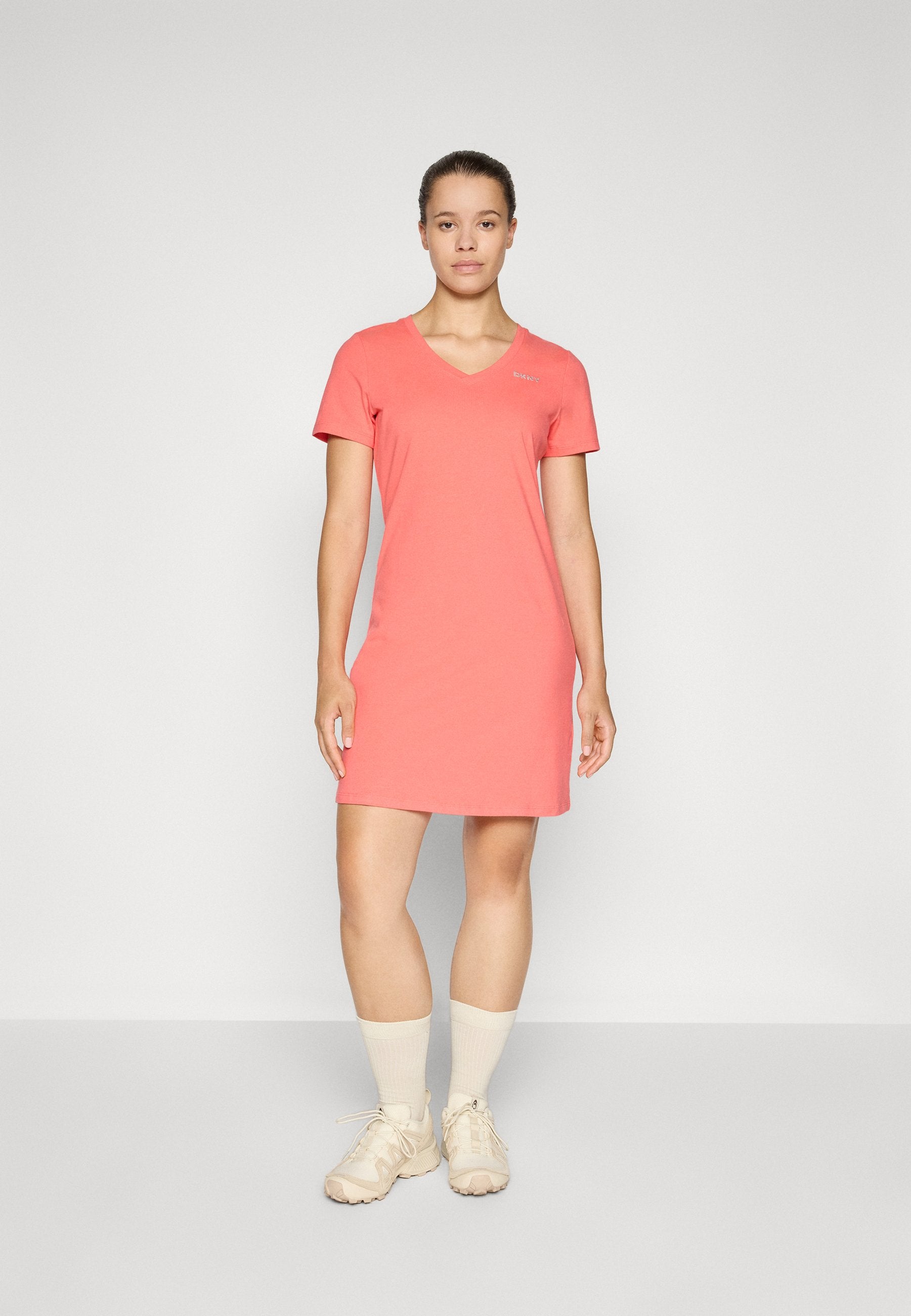 DKNY Sport