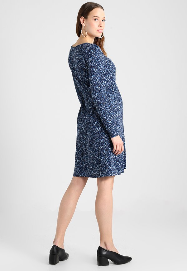 Esprit Maternity
