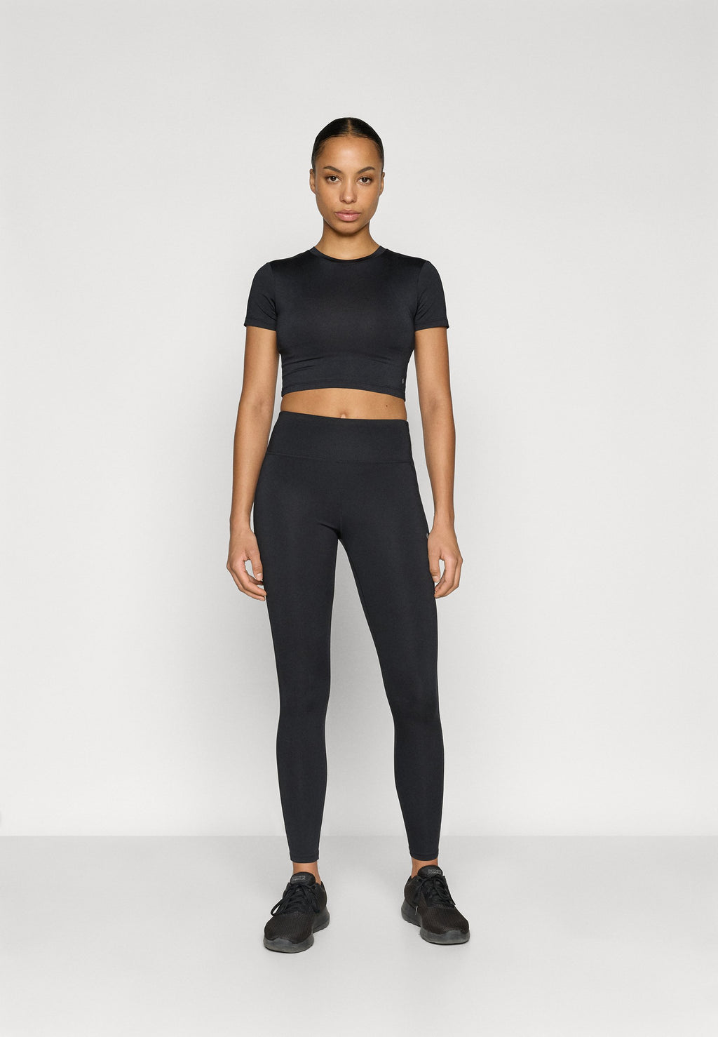 Even&Odd active 2 PACK ESSENTIAL CROPPED T-SHIRT