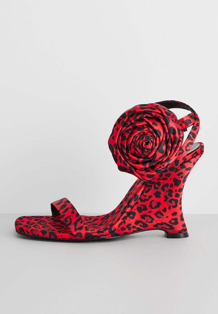 Jeffrey Campbell WILDFLOWER