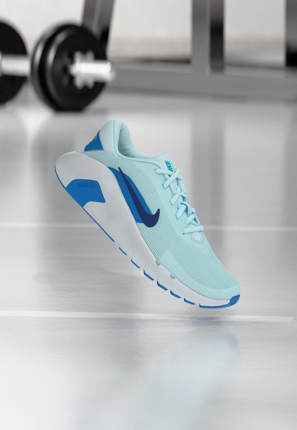 Nike Performance FLEX TRAIN - Training shoe - glacier blue/deep royal blue/photo blue/off white/dusty cactus