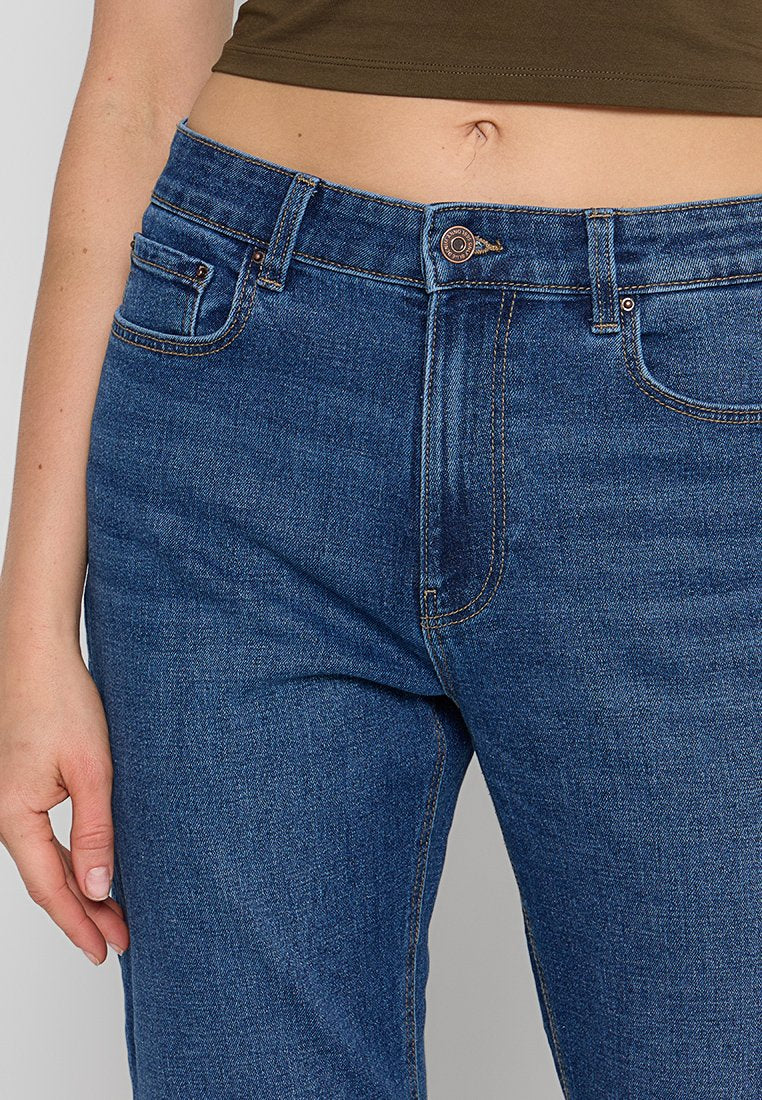 ONLY Petite Jeans Straight Leg Media 6