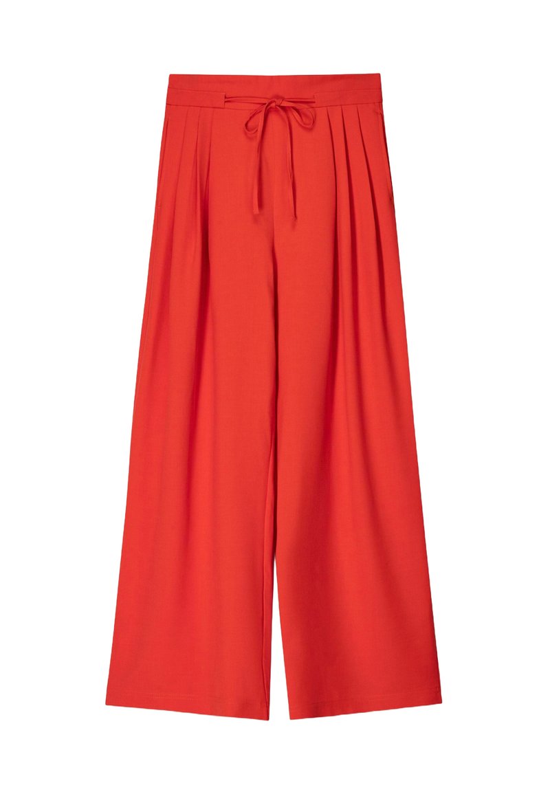 FLOWING WIDE-LEG WITH PLEATS Media 1