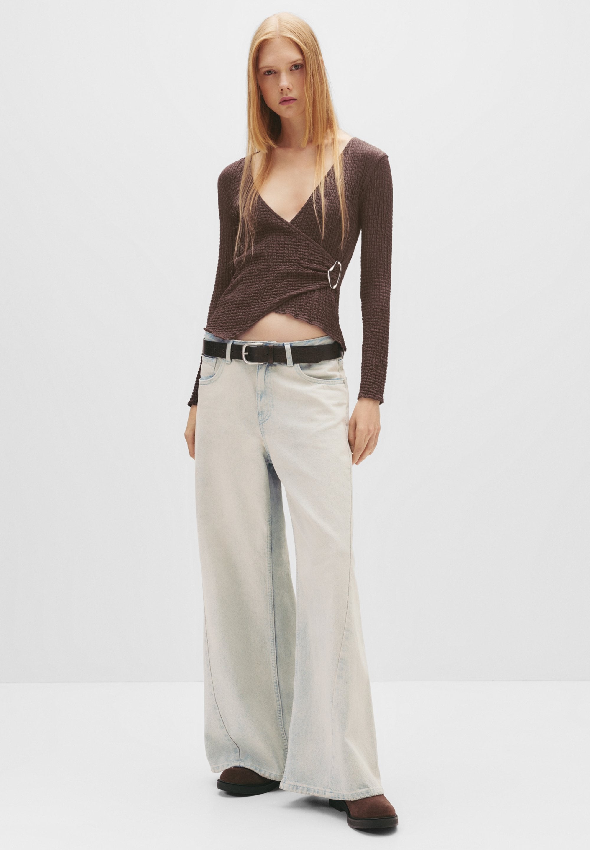 PULL&BEAR CROSSOVER CREPE WITH BUCKLE