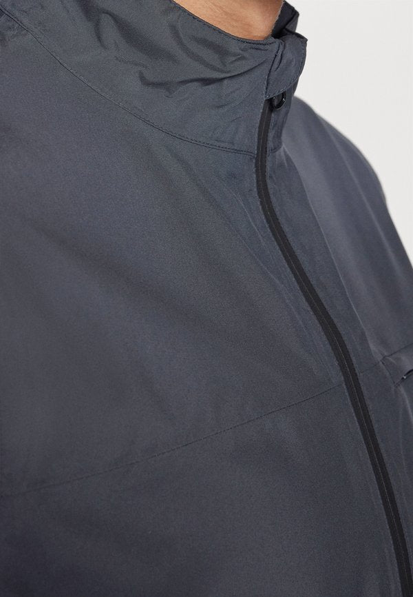 TravisMathew ON COURSE JACKET