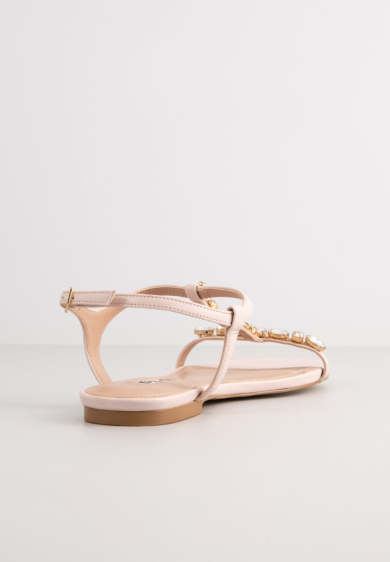 Dune London NICKYS