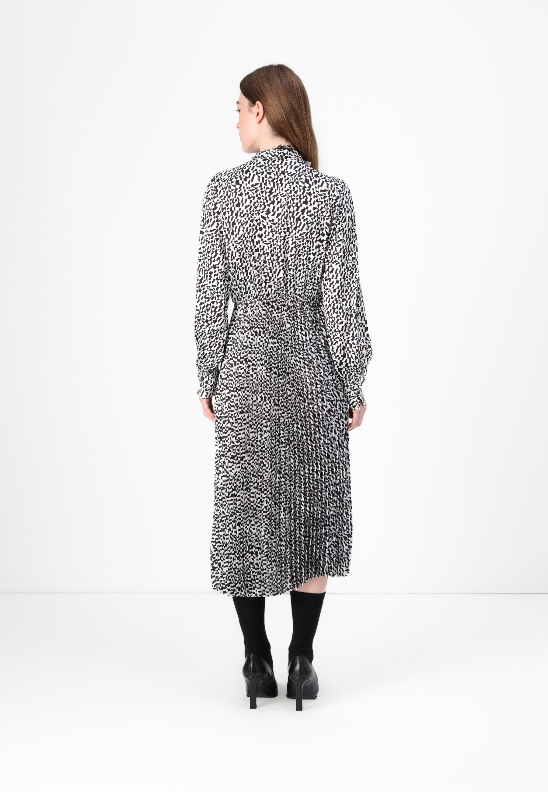 DRESS Media 4