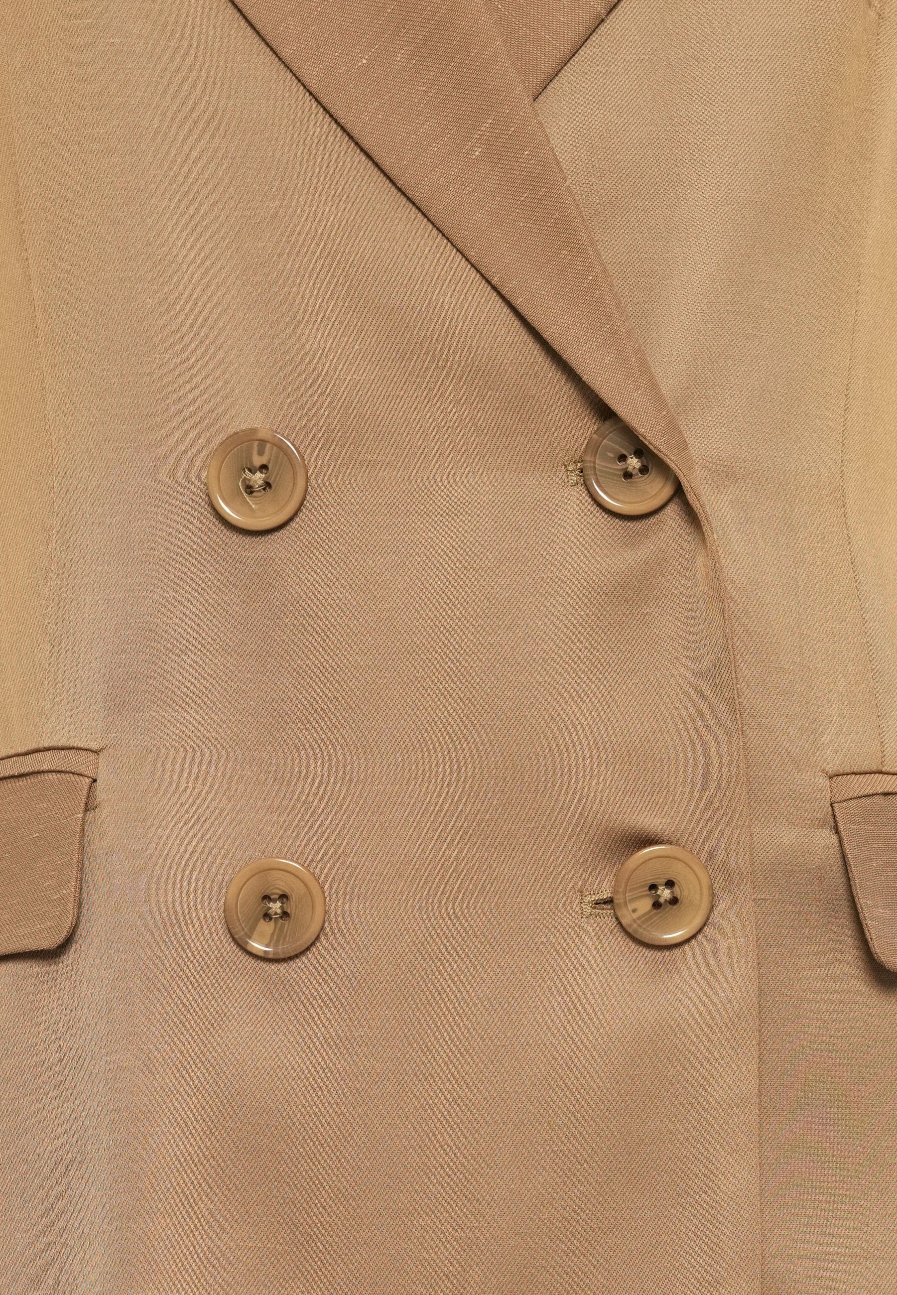TWINSET