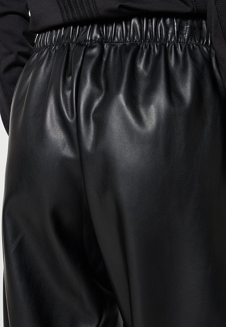EA7 Emporio Armani Stoffhose Media 7