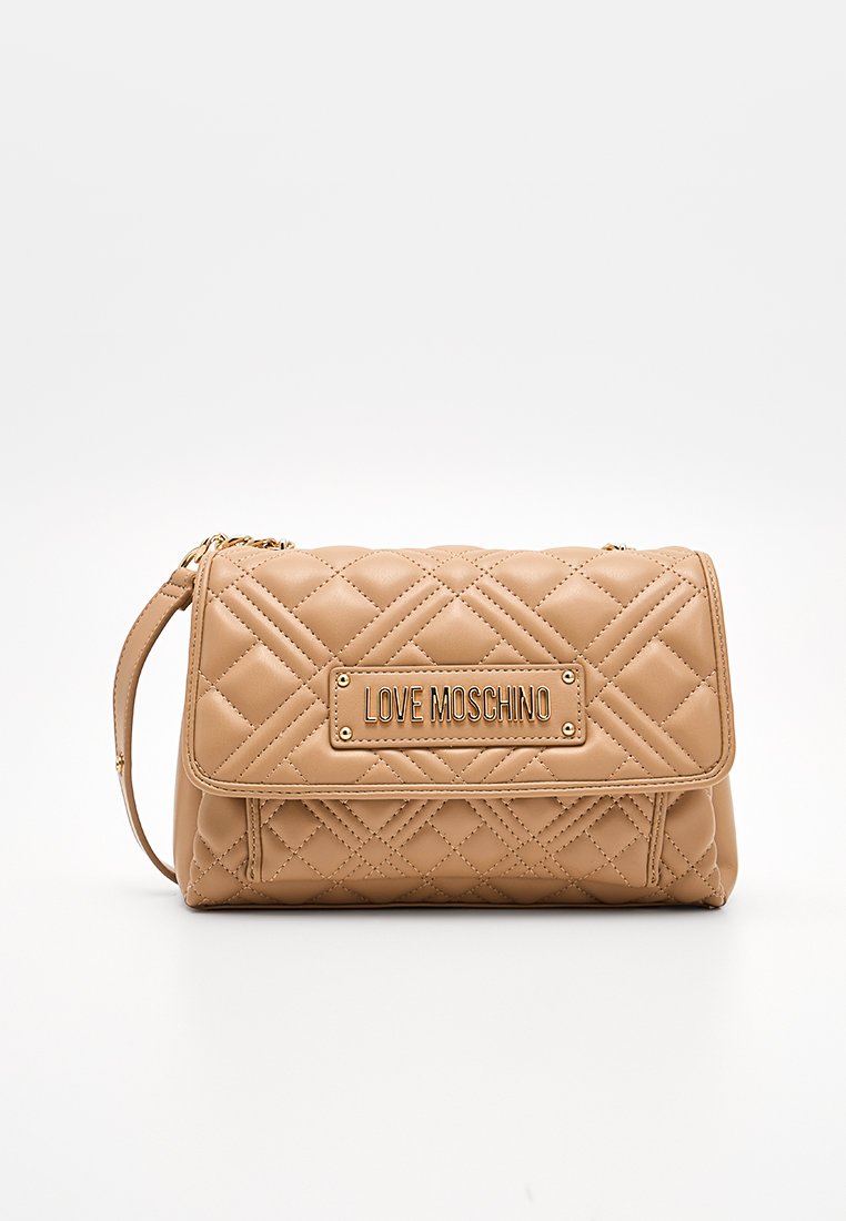 Love Moschino