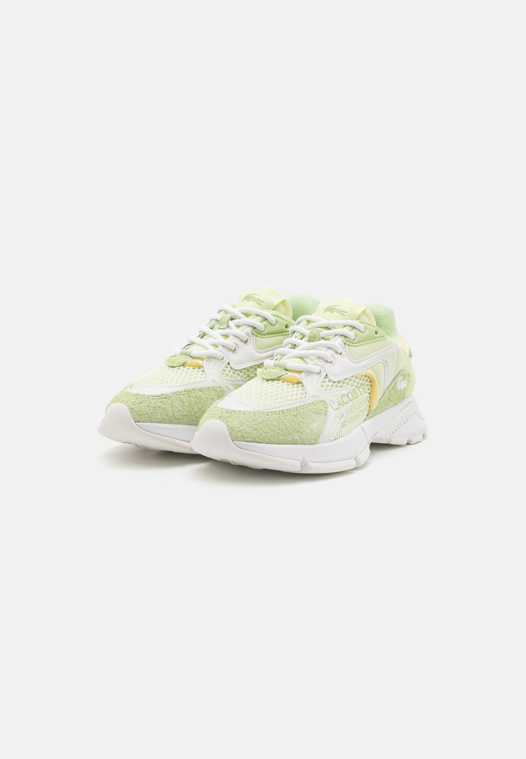 Lacoste L003 NEO 224