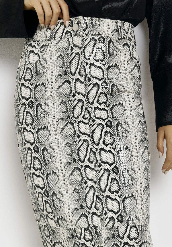 River Island