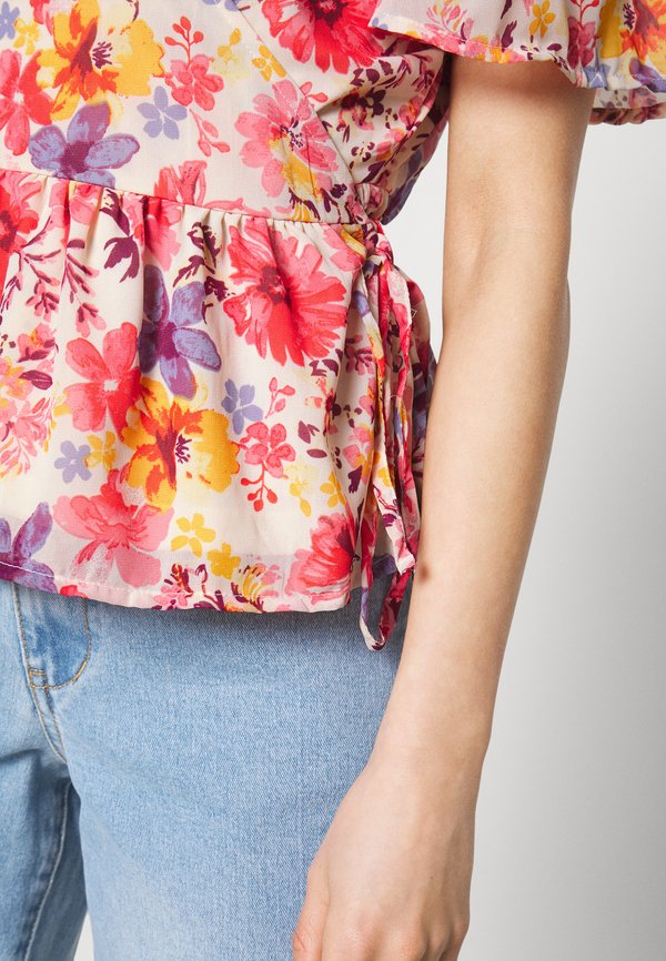 ONLY Petite ONLSTAR LIFE FIA WRAP TOP