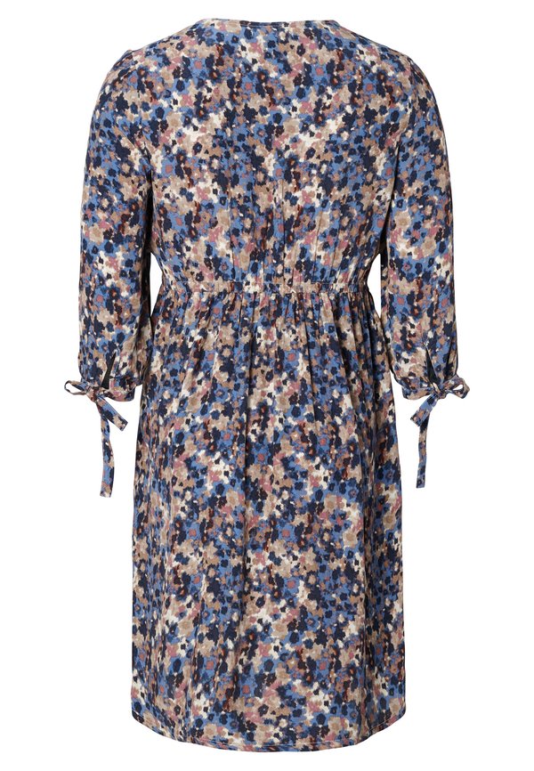 Esprit Maternity