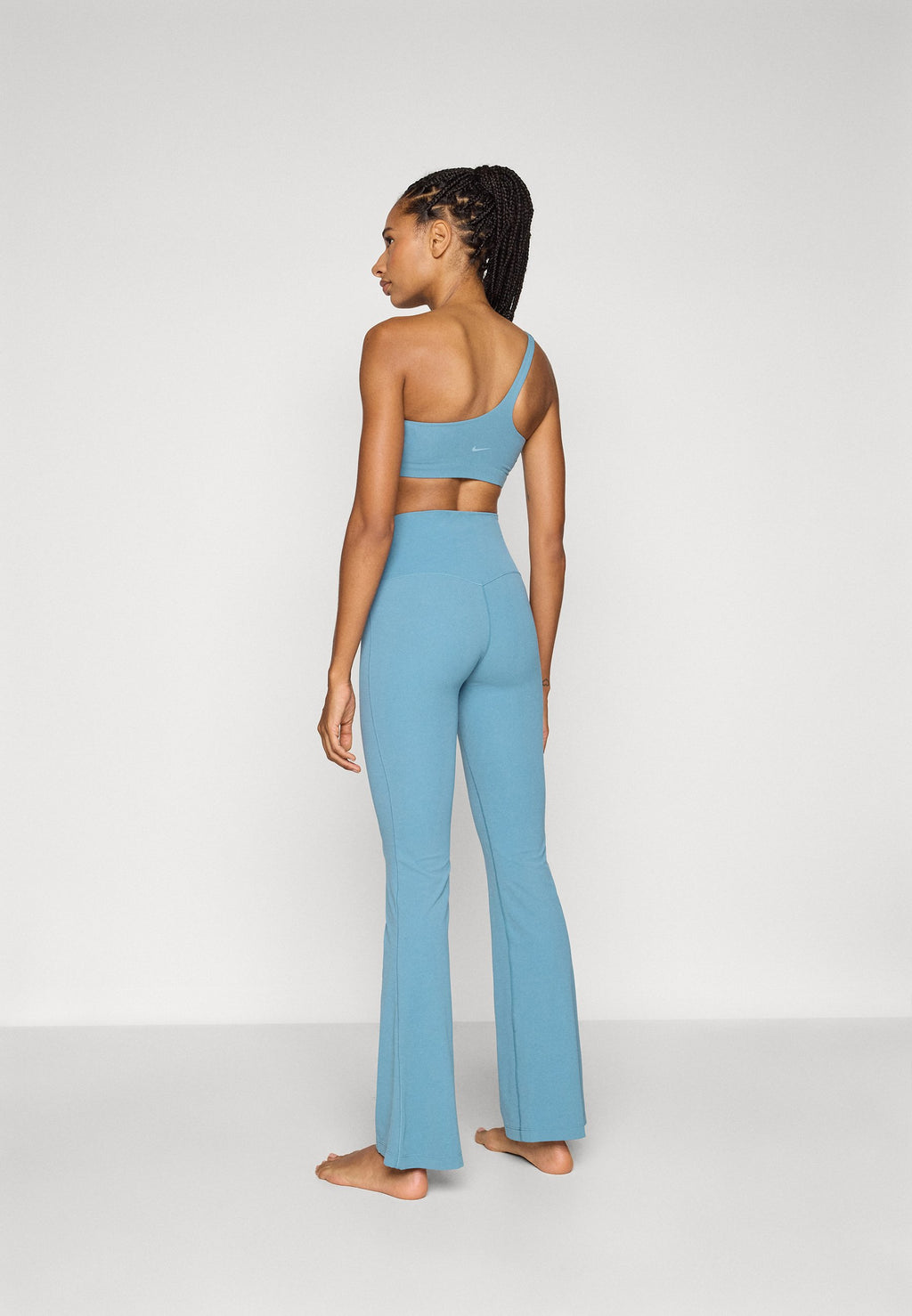 Nike Performance ZENVY FLARE