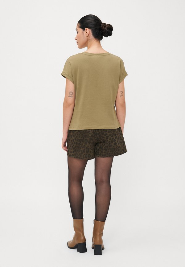 Vero Moda Petite VMGANAS O NECK