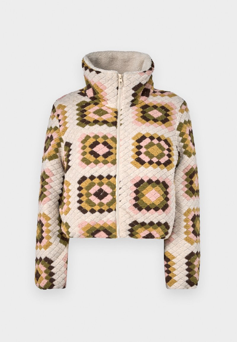 Gekürzte Zip-Jacke in Creme mit einem strukturierten Patchwork-Muster aus olivgrünen, rosa und braunen Rauten. Hoher Kragen für zusätzlichen Schutz.