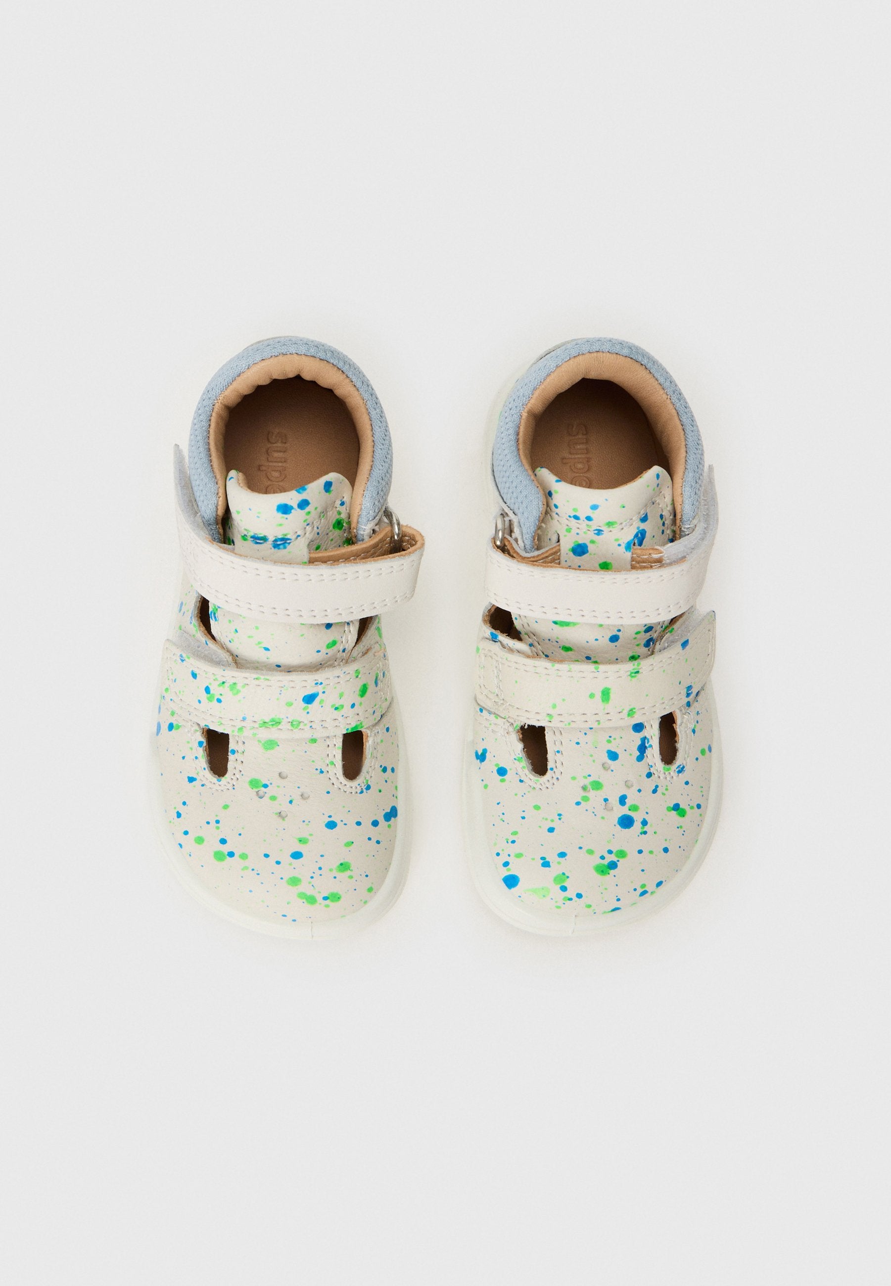 SUPERFREE UNISEX Media 4